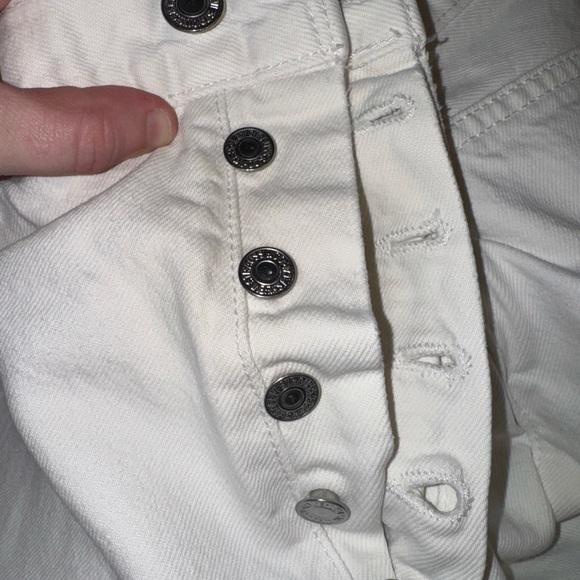 Levi's 501 Men’s Button-Fly White Denim Jeans - Picture 8 of 8